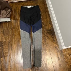 Outdoor voices size small